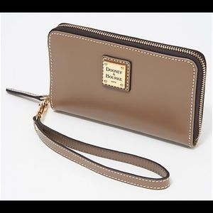 Dooney & Bourke zip-around wristlet/wallet